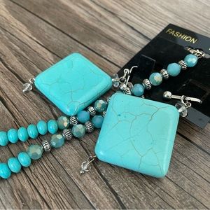 NWT!! Western fashion necklace with earring set.